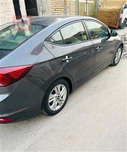 هیوندای ئەلەنترا